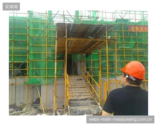 价值错位：业主关心的是百年大计，总包方却利用高强膨胀剂作为实现“无裂缝”快速交付以求尽早结款的工具